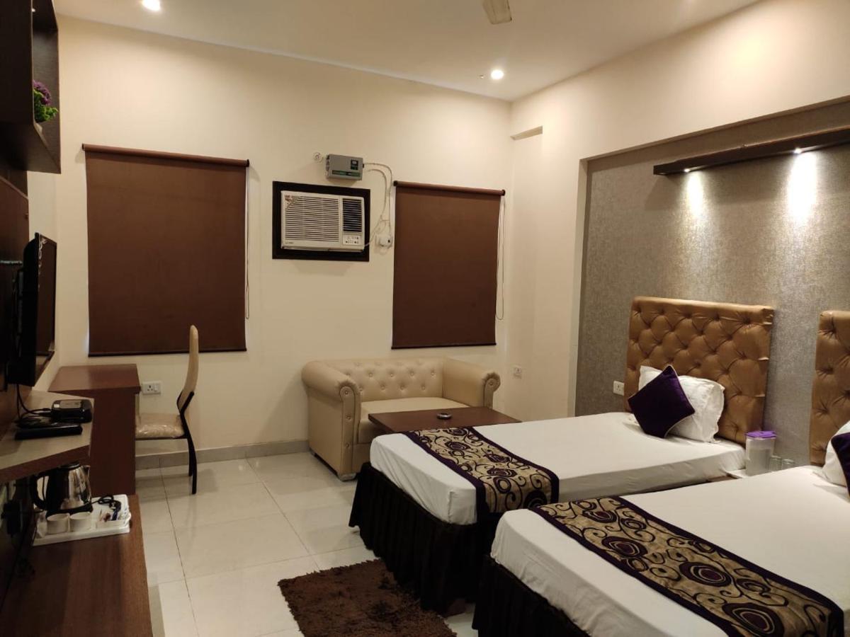 Maple Delite Hotel Lucknow Luaran gambar
