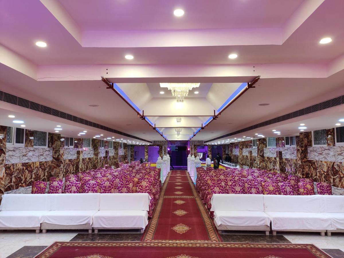 Maple Delite Hotel Lucknow Luaran gambar