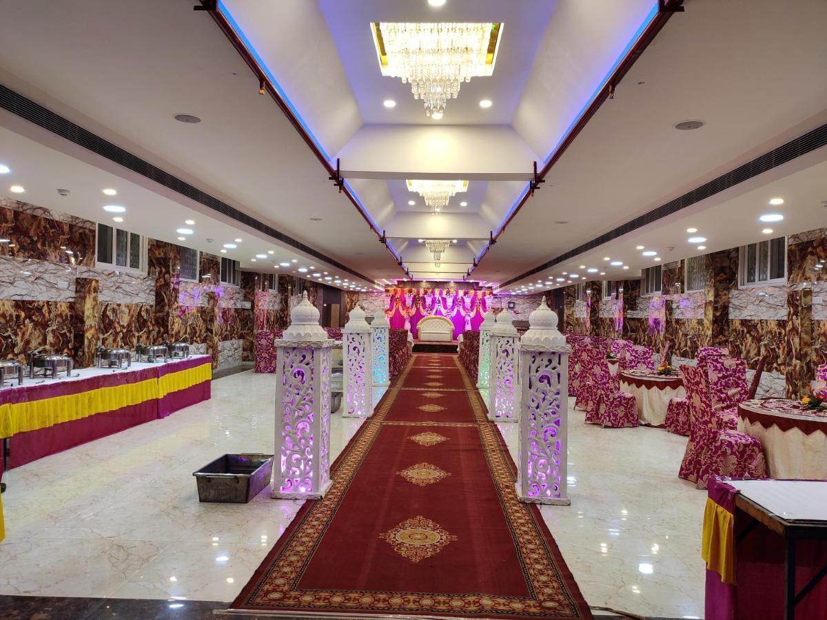 Maple Delite Hotel Lucknow Luaran gambar