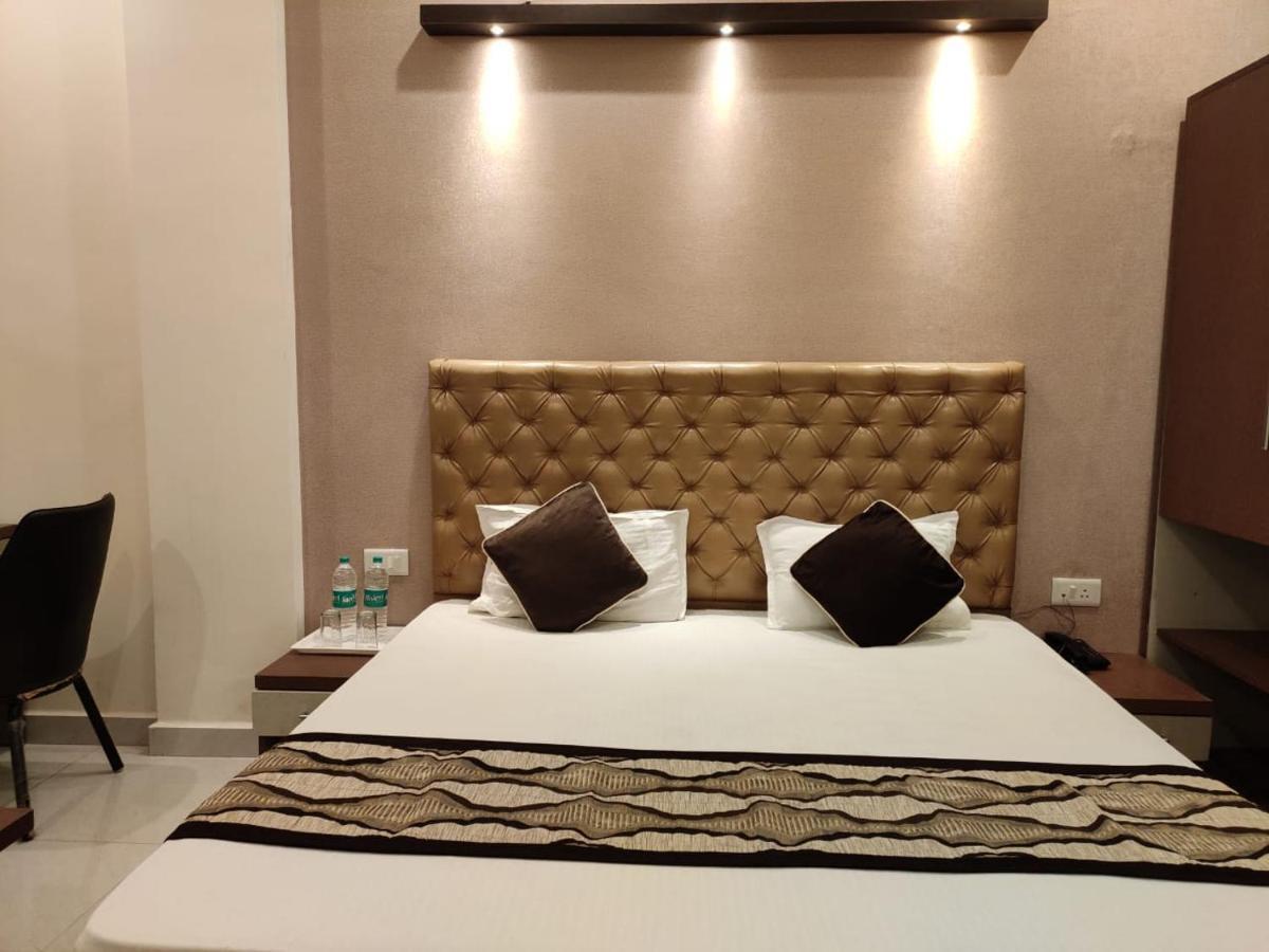 Maple Delite Hotel Lucknow Luaran gambar