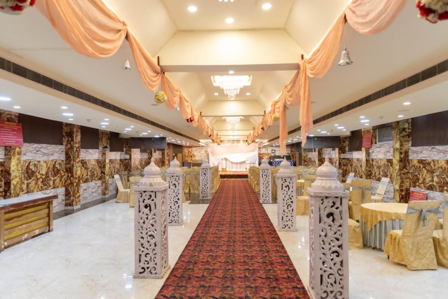 Maple Delite Hotel Lucknow Luaran gambar