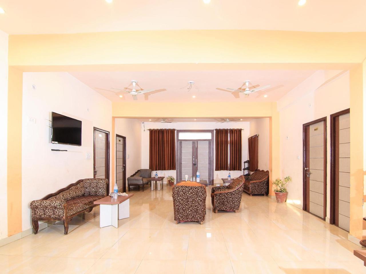 Maple Delite Hotel Lucknow Luaran gambar